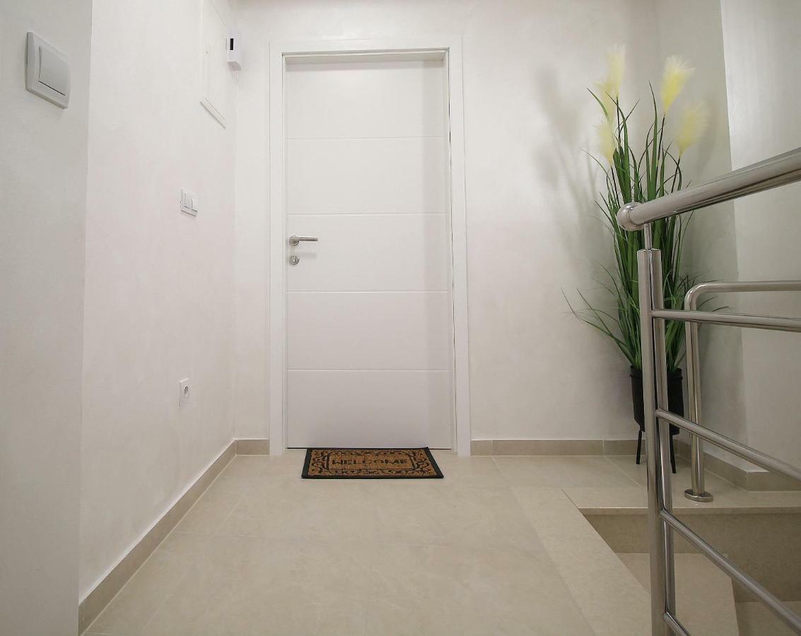 Arbel Apartments Πόρετς Εξωτερικό φωτογραφία