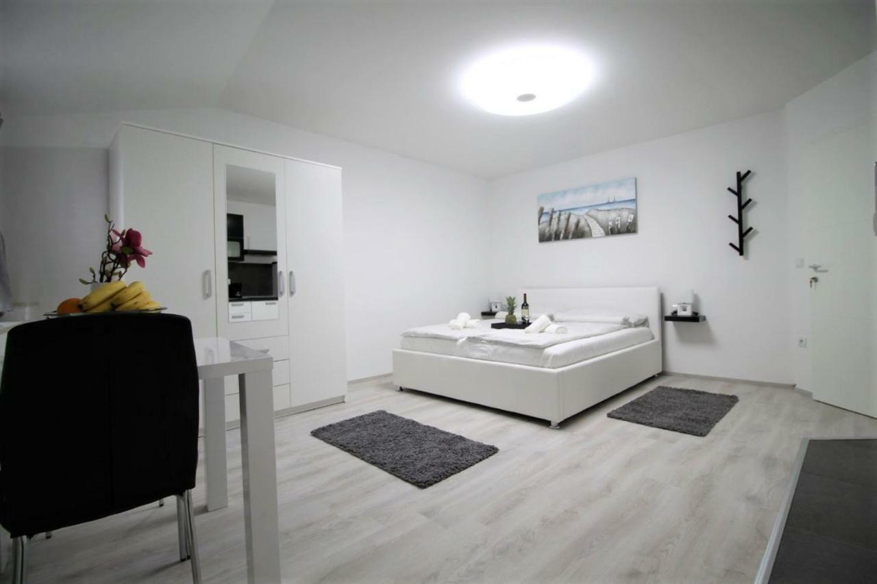 Arbel Apartments Πόρετς Εξωτερικό φωτογραφία