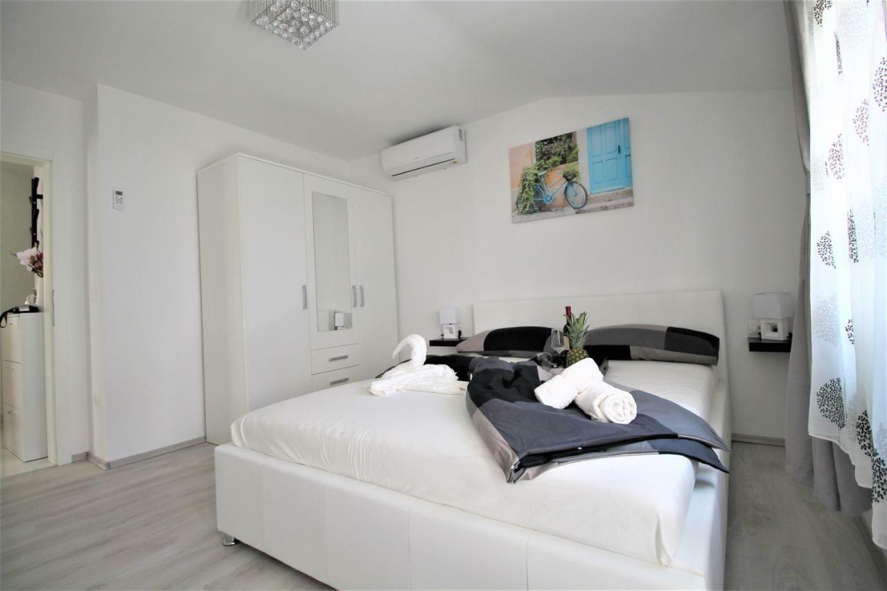 Arbel Apartments Πόρετς Εξωτερικό φωτογραφία