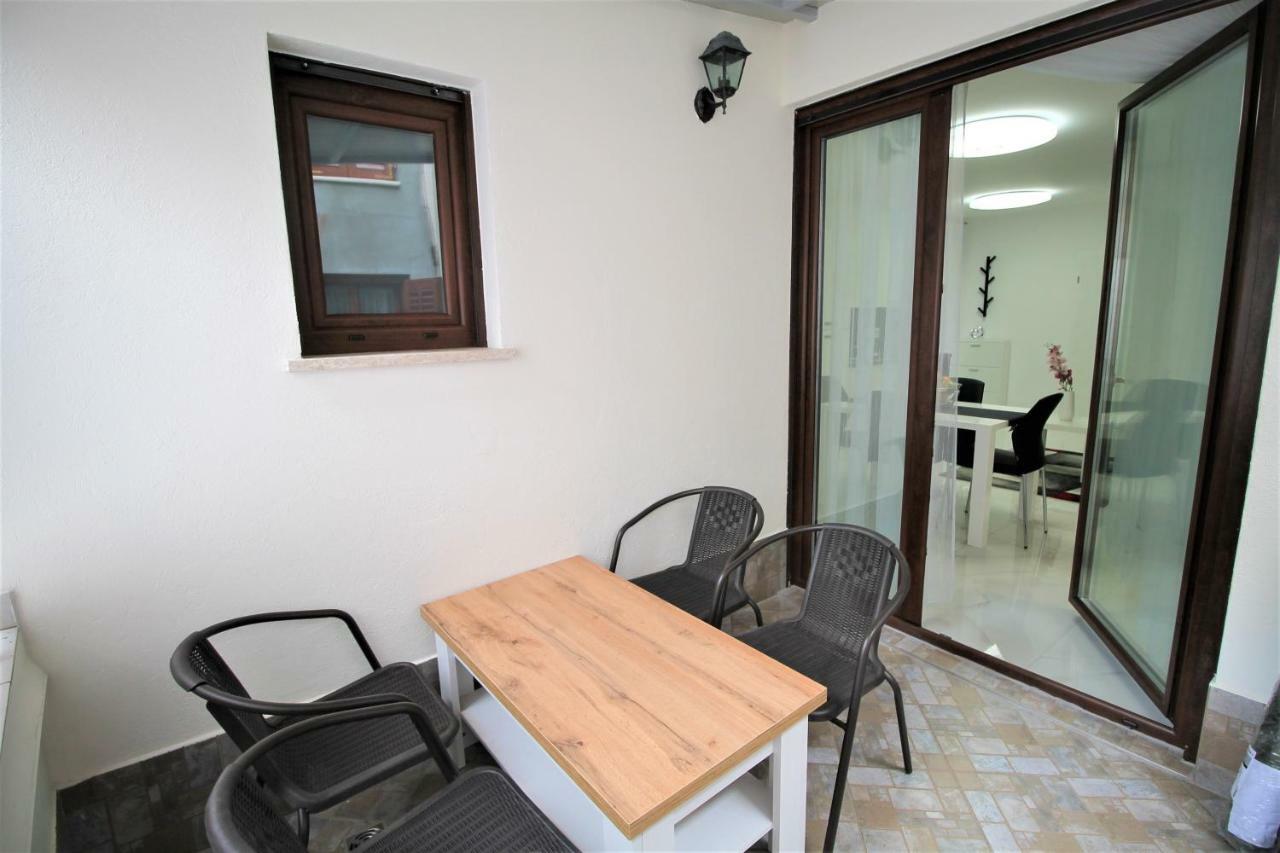 Arbel Apartments Πόρετς Εξωτερικό φωτογραφία